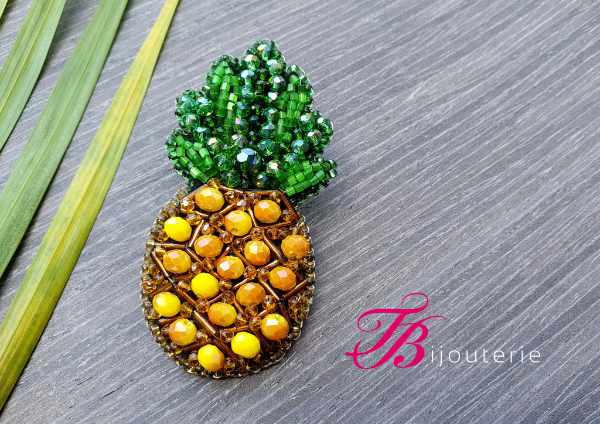 Pineapple Brooch